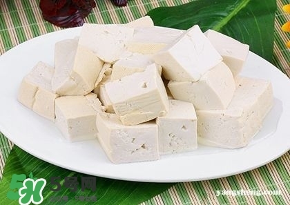 吃豆腐會(huì)得結(jié)石嗎？吃豆腐為什么會(huì)得結(jié)石？