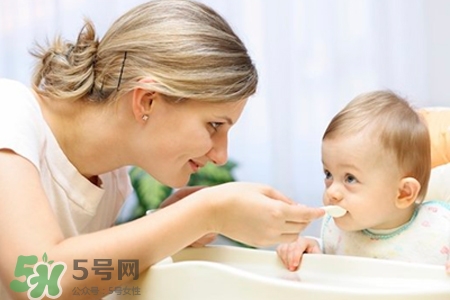 水痘期間不能吃什么？得水痘不能吃什么食物？