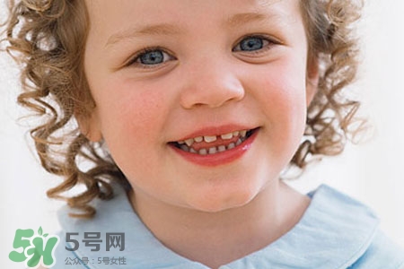 水痘會發(fā)燒嗎？小孩出水痘發(fā)燒怎么辦？