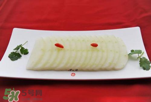 冬瓜要去皮嗎？冬瓜皮能吃嗎？