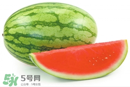 口腔潰瘍可以吃西瓜嗎？口腔潰瘍吃西瓜好嗎？