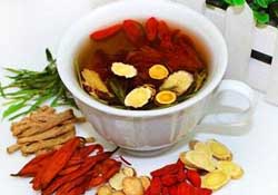 春天能喝黃芪水嗎？春天喝黃芪水好嗎？