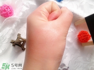嬌蘭帝皇蜂姿眼霜怎么用？嬌蘭帝皇蜂姿眼霜使用方法