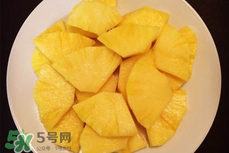 菠蘿可以煮著吃嗎？菠蘿煮著吃好嗎？