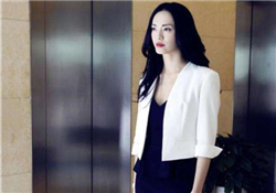 白色西服怎么搭配？白色西服搭配什么內(nèi)搭？