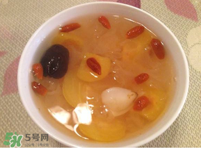 枇杷可以煮水喝嗎？枇杷煮水的功效與作用