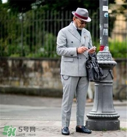 格子西裝怎么搭配？格子西服怎么搭配好看？