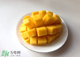 芒果為什么有黑色的絲？芒果里面有黑色的絲能吃嗎？