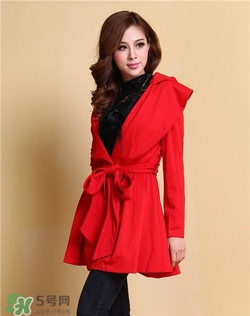 紅色衣服顯黑嗎？紅色衣服會(huì)不會(huì)顯黑？