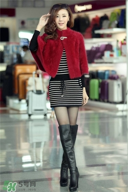 紅色衣服配什么顏色鞋子？紅色衣服配什么鞋子好看？