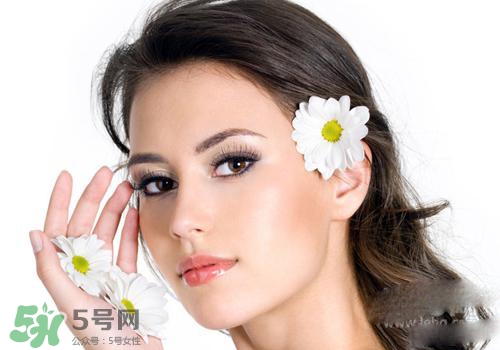 甜杏仁油適合什么皮膚？甜杏仁油適合膚質(zhì)