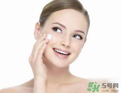 卸妝膏可以當(dāng)洗面奶嗎？用完卸妝膏后還要用洗面奶嗎？