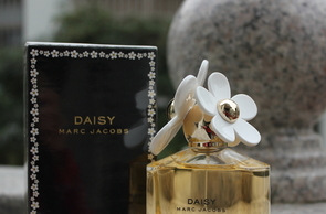 marc jacobs是什么檔次？馬克雅可布是幾線牌子？