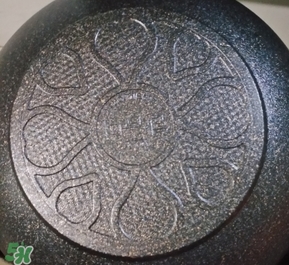 麥飯石鍋是什么材質(zhì)？麥飯石鍋是石頭做的嗎？