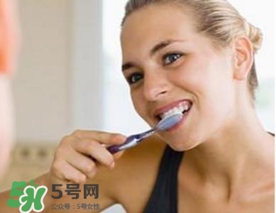 刷牙老是出血是怎么回事？刷牙老是出血怎么辦