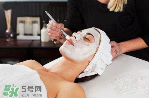 面粉做面膜會堵塞毛孔嗎？面粉怎么做面膜不會堵塞毛孔