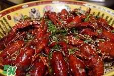吃小龍蝦喝什么飲料？小龍蝦配什么飲料最好？