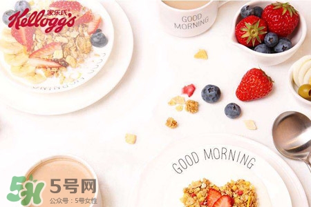 谷蘭諾拉水果谷物麥片怎么吃？谷蘭諾拉水果麥片有幾種吃法？