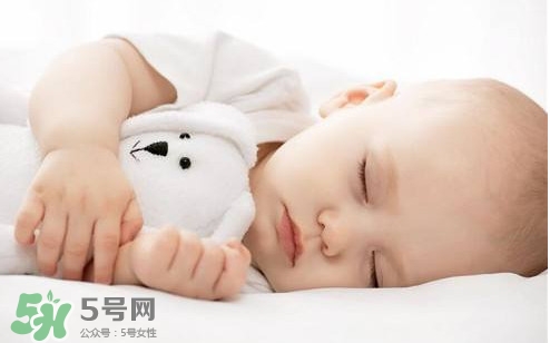 打鼾和枕頭有關(guān)系嗎？打鼾和枕頭有沒有關(guān)系
