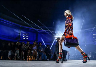 versace2017新品好看嗎？范思哲2017新款怎么樣？