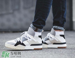 adidas originals aw聯(lián)名最新款多少錢？阿迪達斯三葉草aw聯(lián)名發(fā)售價格