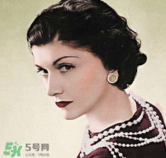 白百合長款白色外套是什么牌子？白百合長款白色外套是哪個品牌？