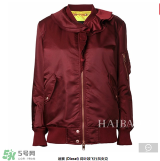 白百合紅色外套是什么牌子？白百合紅色外套是哪個(gè)品牌？