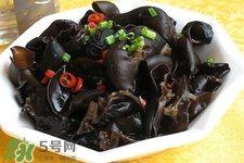 黑木耳是菌類的嗎？黑木耳屬于菌類嗎？