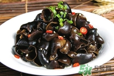 泡黑木耳用什么水泡？泡木耳用熱水還是涼水？