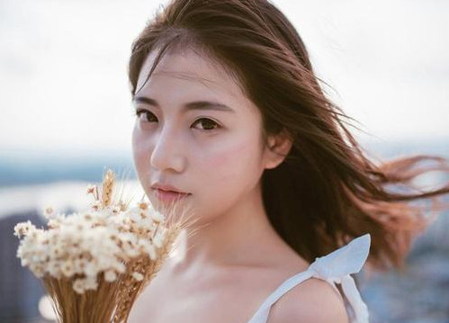 后背長痘怎么辦？后背長痘痘是怎么治