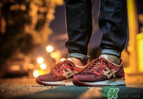 亞瑟士和耐克哪個(gè)好？asics和nike跑鞋哪個(gè)更好？