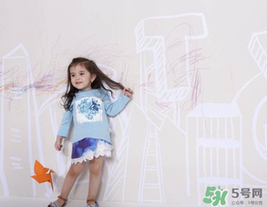 寶寶四月份穿什么衣服？四月份怎么給寶寶穿衣服？