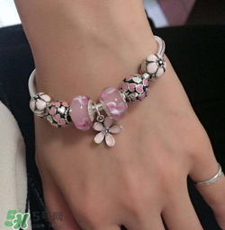 潘多拉桃花系列什么寓意？pandora桃花系列的寓意是什么？