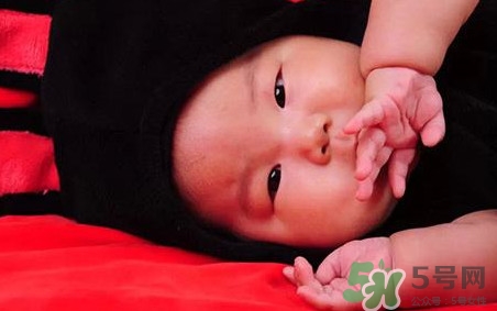 小兒扁桃體發(fā)炎吃什么藥？小兒扁桃體發(fā)炎吃什么消炎藥