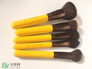 受受狼小黃鴨化妝刷怎么樣？受受狼小黃鴨化妝刷多少錢？