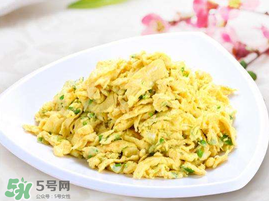 香椿可以炒鵝蛋嗎？香椿和鵝蛋能一起吃嗎？