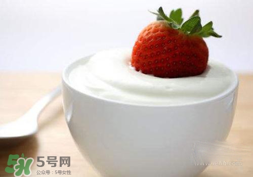 過期酸奶可以做面膜嗎？過期酸奶能不能做面膜？