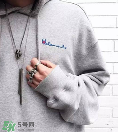 champion衣服什么價(jià)位？champion衛(wèi)衣正品多少錢？
