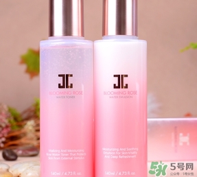 jayjun水乳套盒粉色藍(lán)色那個(gè)好？jayjun水乳粉色藍(lán)色區(qū)別