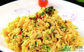 香椿炒雞蛋有什么營養(yǎng)？香椿炒雞蛋有什么功效？