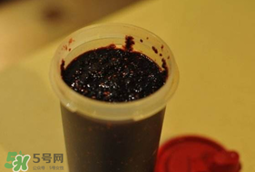 桑葚能染頭發(fā)嗎？桑葚染發(fā)劑自制