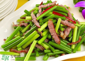 蒜苔不能和什么一起吃？蒜薹不能和什么一起吃？