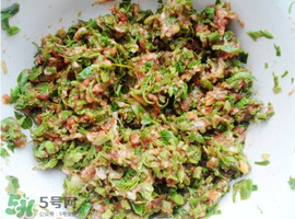香椿和豬肉能一起吃嗎？香椿豬肉餃子餡兒的做法
