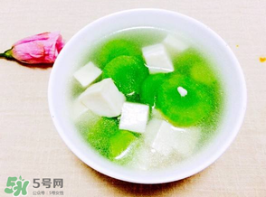 萵筍能和豆腐一起吃嗎？豆腐和萵筍可以一起吃嗎？