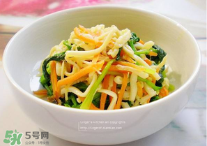洋蔥和胡蘿卜能一起吃嗎？洋蔥和胡蘿卜可以一起炒嗎？