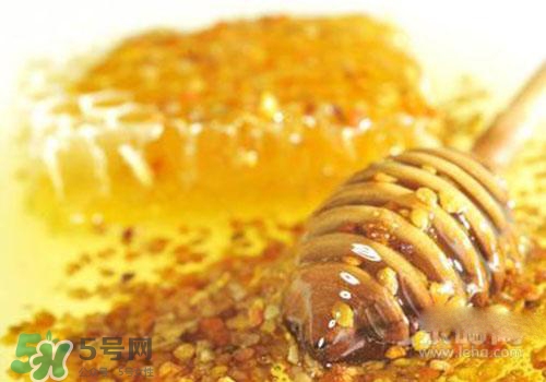 桃花茶可以加蜂蜜嗎？桃花茶可以和蜂蜜一起喝嗎？