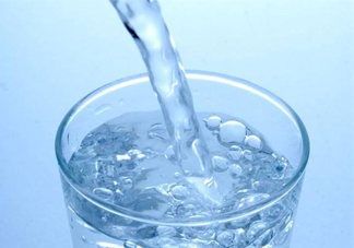 純凈水和礦泉水哪個(gè)好？純凈水和礦泉水的區(qū)別