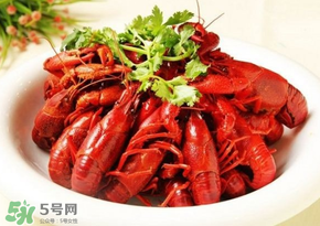 月經(jīng)可以吃油燜大蝦嗎？經(jīng)期能吃油燜大蝦嗎？