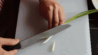 蒜苗怎么切？蒜苗如何切