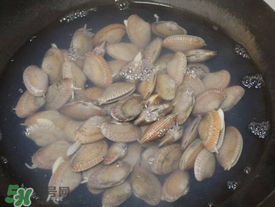 花甲不開口能吃嗎？花甲不開口是不是死了？